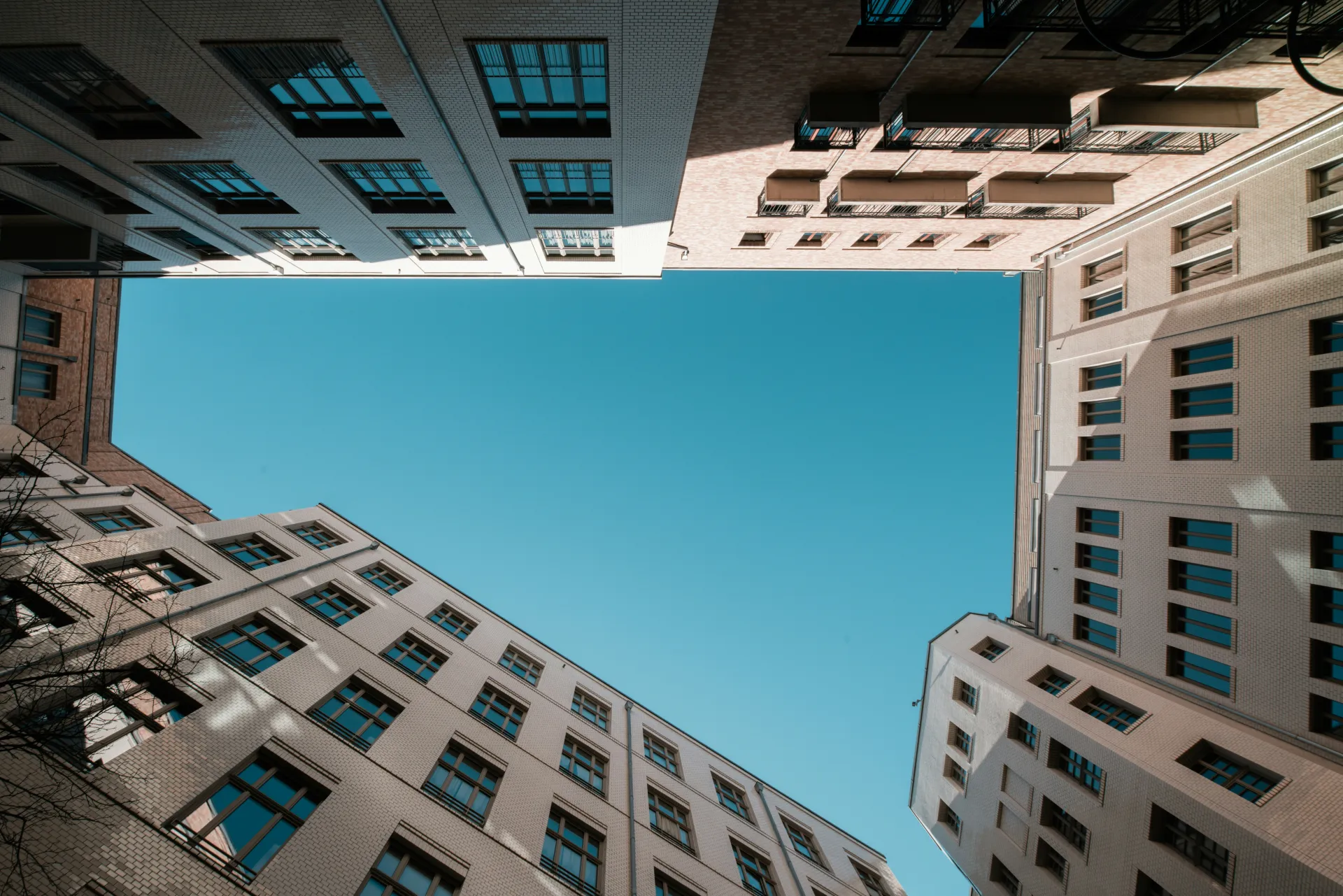 Due Diligence nepokretnosti: Kako prepoznati rizik pre potpisivanja predugovora?